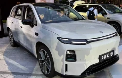 >Leapmotor Tebar 3 Model Baru, C10, C11, C16 Harga Mulai Rp330 Jutaan
