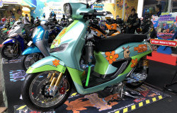 >Habiskan Dana Rp60 Juta Honda Stylo 160 Scooby Doo Juara Show Off HMC 2025 Bandung, Intip Spesifikasinya