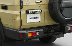 >Lampu Belakang Toyota Land Cruiser 70 Jepang Sengaja Ditutup, Ternyata Ini Alasannya