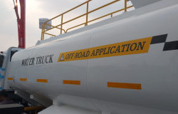 >Tugas dan Peran Penting Water Truk di Area Pertambangan