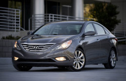 >Kantung Udara Bermasalah, Hyundai Tarik 155 Ribu Model Sonata 2011