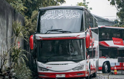 >Bus Double Decker PO Mtrans Segera Mengaspal, Pakai Layanan Pramugari