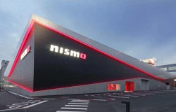 >Nissan Resmi Buka Nismo Performance Center Pertama di Australia