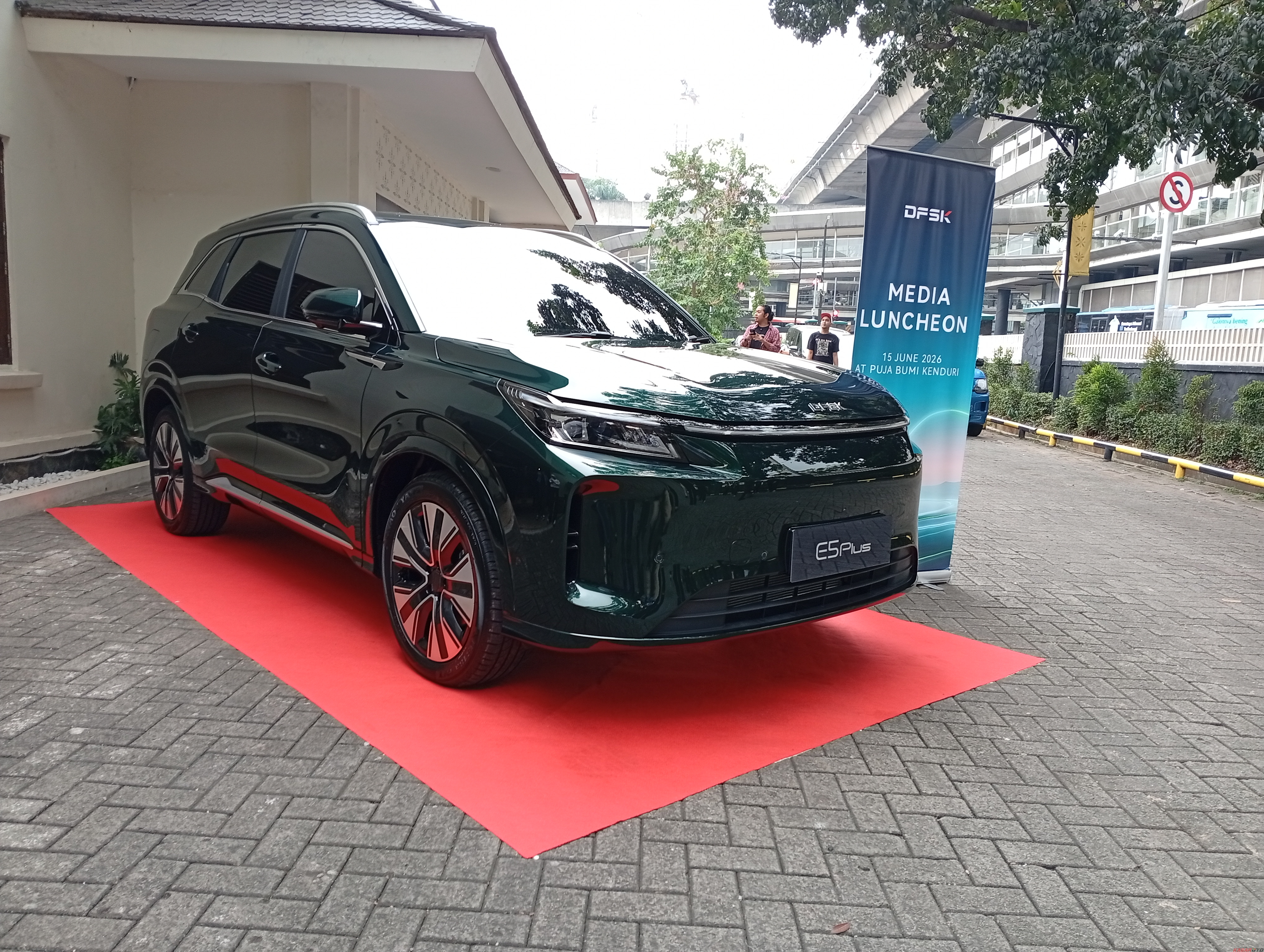 DFSK E5 Plus Buka Pre-Booking Mulai Rp5 Ribu, Sekali Isi BBM Tembus 1.400 Km