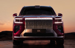 >Zeekr 8X Muncul ke Publik, SUV Hybrid Terbaru Bertenaga 1.381 dk