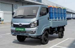 >Hanya Rp 200 Jutaan Pikap Listrik Tata Intra EV Meluncur, Bisa Angkut Muatan 1,7 Ton