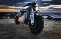 >Curtiss Motorcycles  Perkenalkan Zeus, Motor  Konsep dengan Listrik Ganda