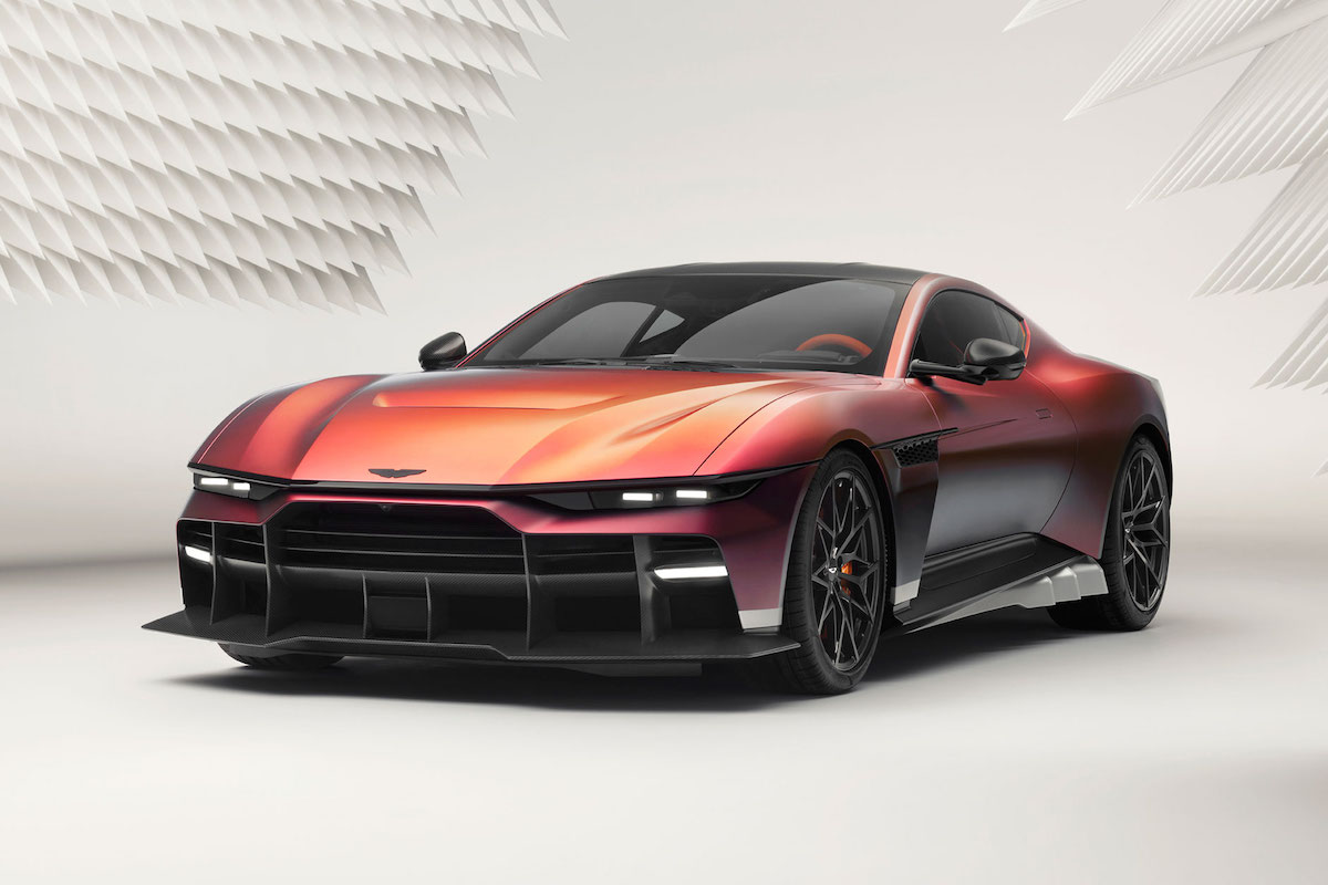 Aston Martin Valen Supercar V12 Bermesin Depan, Terbatas 150 Unit!