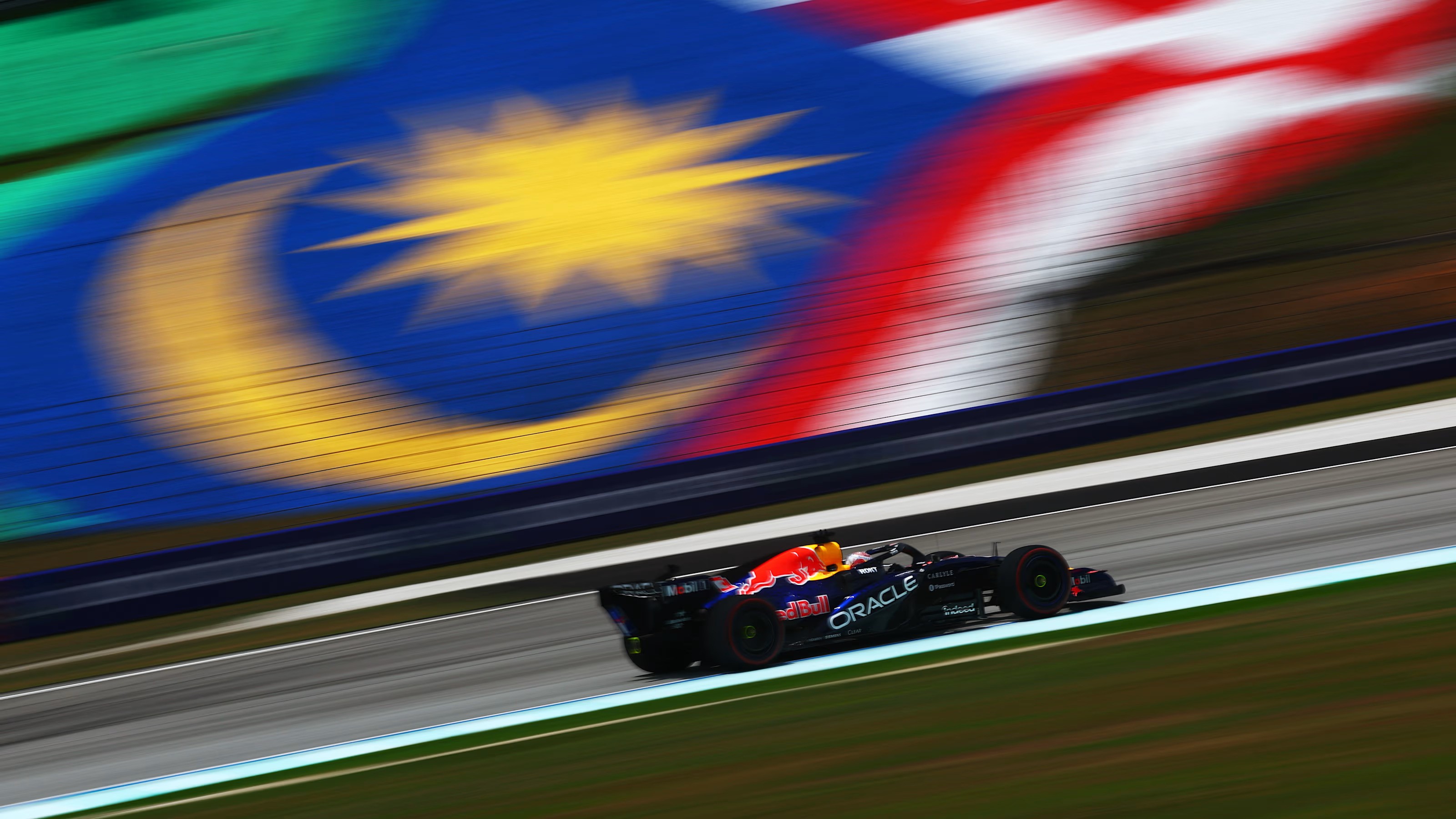 Max Verstappen Menang di Sirkuit Sepang, Posisi Selanjutnya Kimi Antonelli dan Lewis Hamilton 