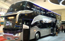 >Bus Bikinan Anak Negeri Mejeng di GIIAS 2018