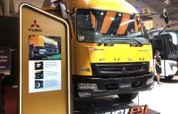 >Mitsubishi Fuso Kejar Zero Downtime Lewat Runner Telematics, Teknologi AI Masuk ke Truk