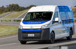 >Toyota Jalani Uji Coba HiAce Hidrogen di Australia
