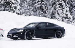 >Porsche segera Produksi Mobil Konsep Taycan  Misi E  