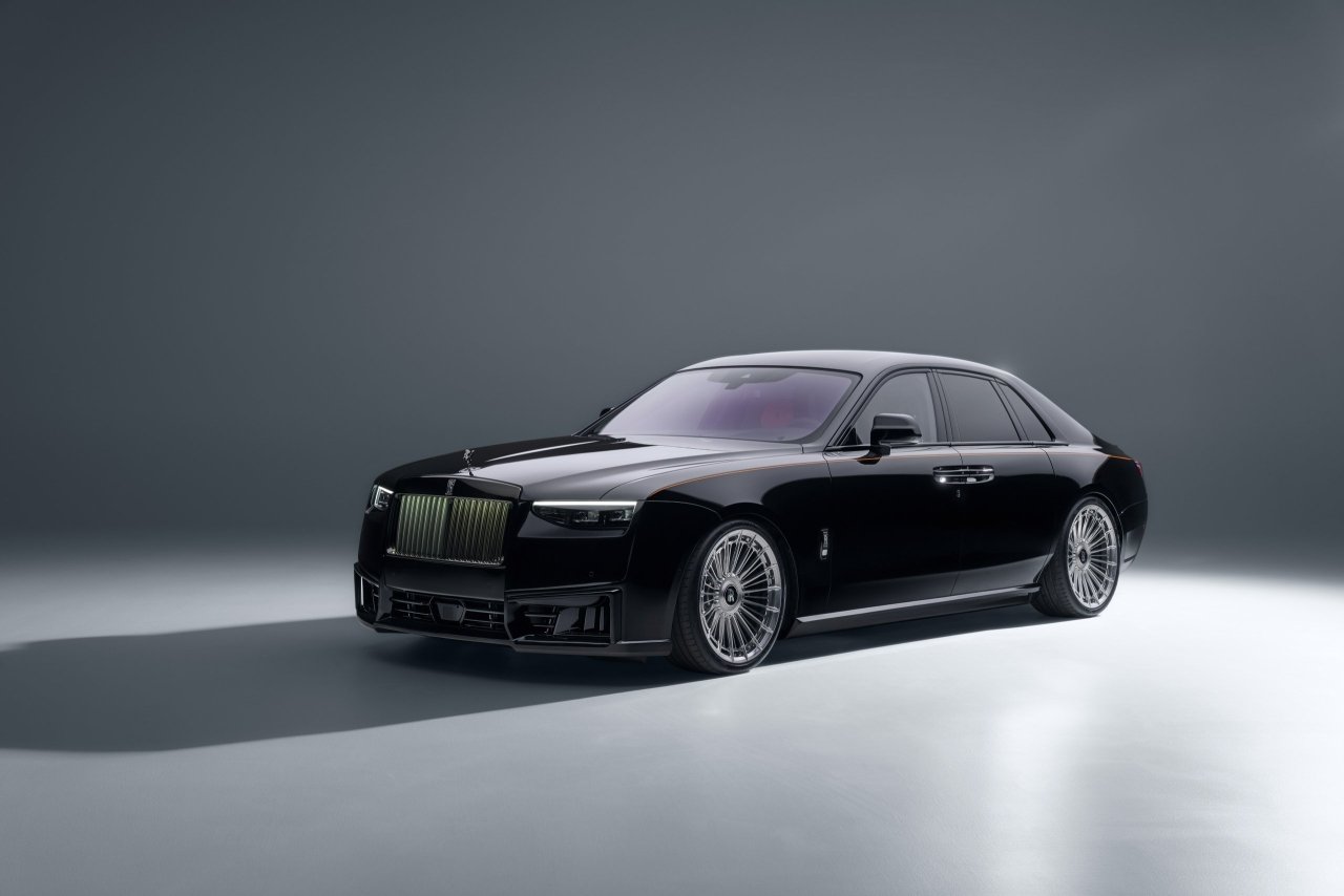 Rolls-Royce Black Badge Ghost Series II Karya Spofec, Mewah dan Memukau
