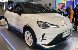 >NETA V-II Urban Sports Concept Mejeng di IIMS 2025, Intip Ubahannya