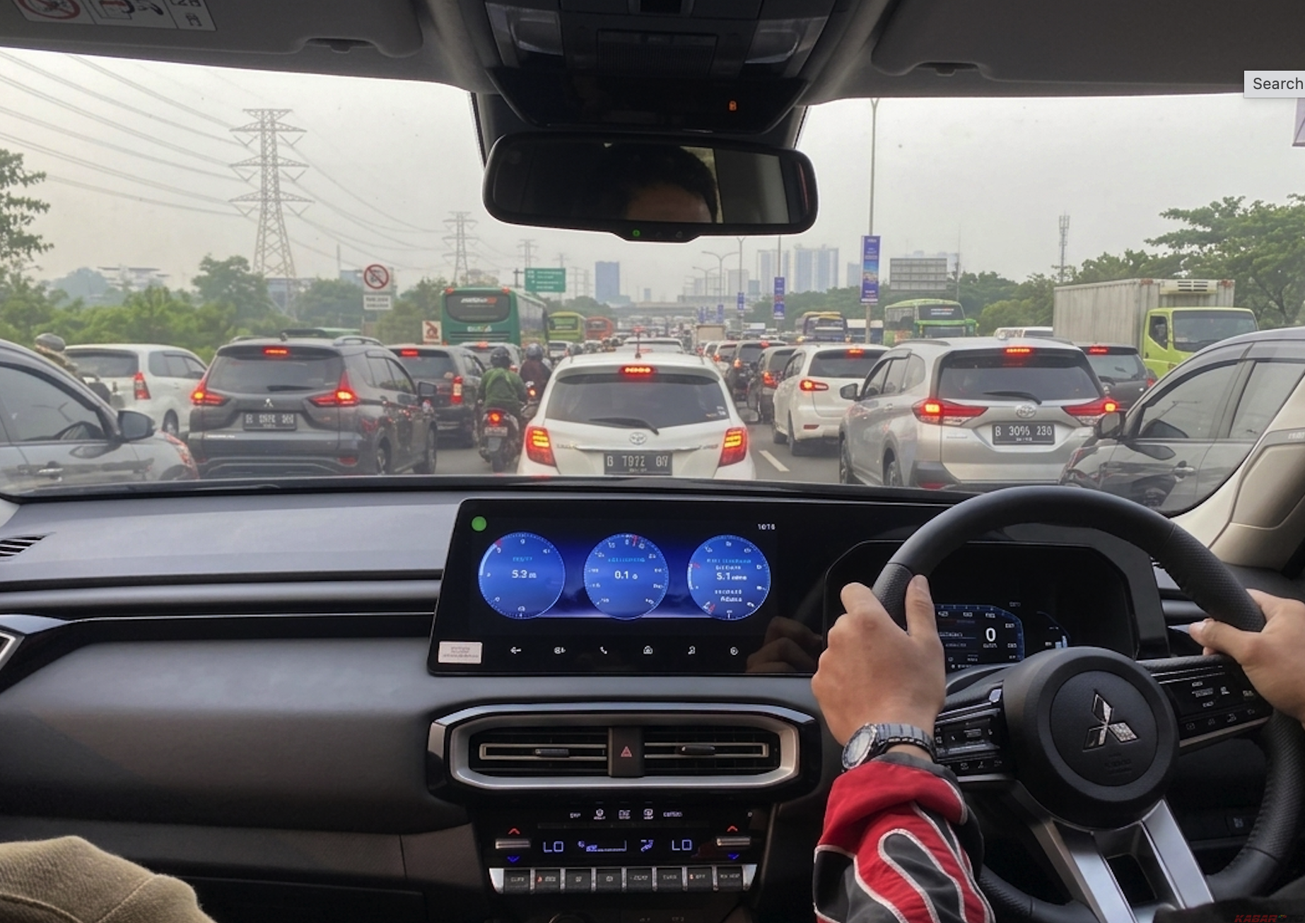 Mobil Rentan Bermasalah Saat Macet, Pengendara Perlu Siapkan Solusi Darurat
