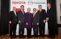 >Toyota-Mazda Dirikan Pabrik di Alabama
