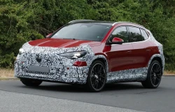 >Mercedes-AMG GLA 45 EV, Kecil-kecil Tapi Tenaganya Bisa Tembus 671 Dk
