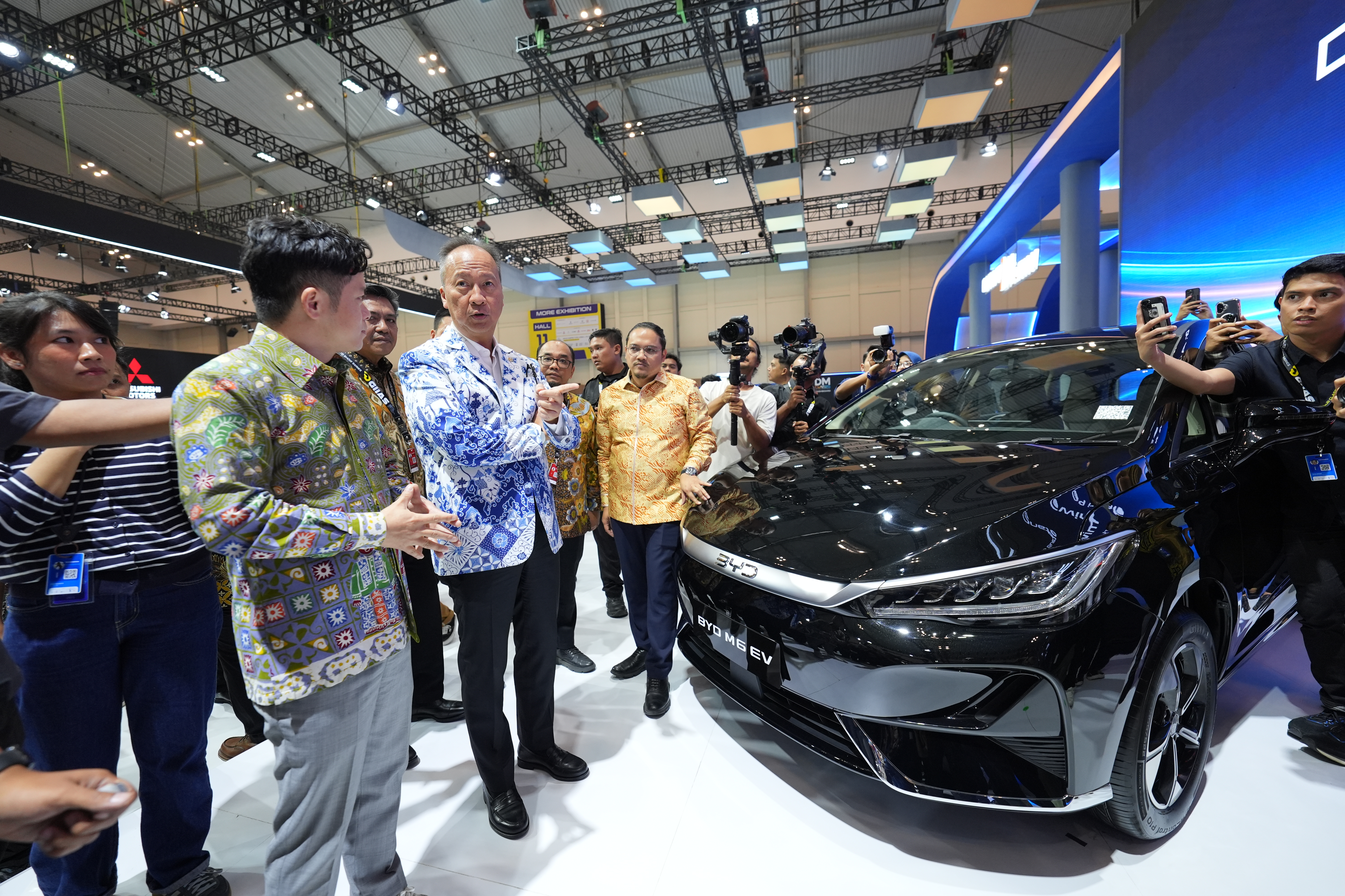 BYD M6 DM dan EV Baru dapat Sorotan Menteri Perindustrian