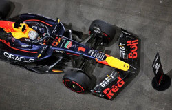 >Max Verstappen Sebut Red Bull Racing akan Kesulitan Hadapi McLaren di F1 Abu Dhabi