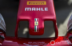 >Mobil F1 Terbaru Ferrari Lulus Tes Uji Tabrak