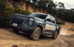 >Nissan Navara Pro PHEV 2027 Siap Hajar Medan Berat, Kapasitas Towing 3,5 Ton!