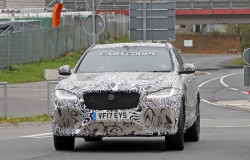 >Jaguar F-Pace SVR Siap Diluncurkan Di New York