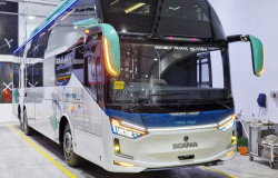 >Sleeper Bus Terbaru PO Rimba Raya Rakitan Karoseri Laksana Punya Kapasitas Kursi Banyak