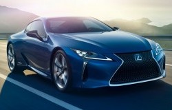 >Lexus Butuh Waktu 15 Tahun untuk Ciptakan Warna Spesial Ini
