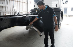 >5 Cara Pemeriksaan Singkat Sebelum Mengendarai Truk Mercedes-Benz Axor