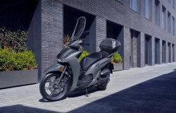 >Honda SC350i 2025 Hadir di Inggris Seharga Rp112 Jutaan, Ini Keunggulannya