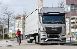 >Jajaran Truk MAN TGL dan TGX Kini Punya Fitur EfficientCruise, Bikin Truk Hemat BBM