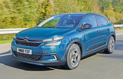 >Citroen Mengembalikan Pesona Model C dengan Hatchback C4
