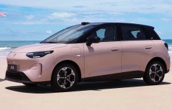 >Leapmotor A05 Digadang-gadang Jadi Calon EV Kompak Terlaris, Ini Spesifikasinya