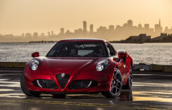 >Alfa Romeo akan Suntik Mati Varian 4C Coupe pada Tahun 2019