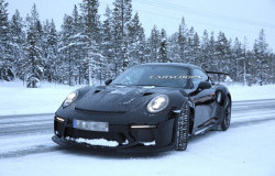 >Tampilan Porsche 911 GT3 RS 2019 yang Evolusioner