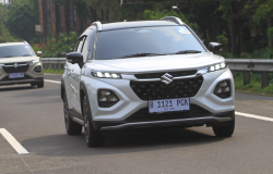 >Suzuki Fronx Bukan Cuma Bergaya, Tenyata Punya Kabin Senyaman Ini