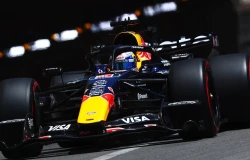 >Berita F1: Max Verstappen Perpanjang Kontrak dengan Red Bull Racing hingga 2030