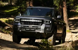 >Jetour Zongheng F700 Bermesin Turbo Diesel Hybrid Main di Segmen Pikap Mewah