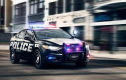 >Ford Ciptakan Mobil Hybrid untuk Polisi
