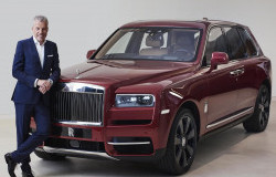 >Rolls-Royce Tidak Tertarik Teknologi Semi Otonom