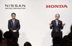 >Krisis Nissan, Ajukan Merger dengan Honda Jadi Solusi atau Tantangan Baru?