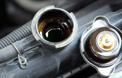 >Ini Alasan Radiator Tidak Boleh Diisi Air Biasa
