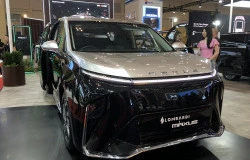 >Maxus Mifa 9 Lombardi Edition Meluncur di GIIAS 2026, Lebih Privasi dan Berkelas