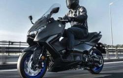 >Yamaha TMAX vs XMAX 250, Selisih Harga Rp385 Juta Dapat Apa Saja?