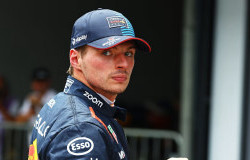 >Red Bull Racing 'Overthinking' Jika Max Verstappen Hengkang, Siapkan Pembalap Muda?