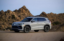 >Volkswagen Tiguan 2025 Bobotnya Semakin Ringan, Harga Mulai Rp478 Jutaan