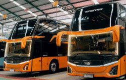>Dua Bus Double Decker Terbaru PO 27 Trans Cocok untuk Perjalanan Mudik Lebaran
