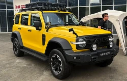 >GWM Tank 300 L Hybrid Versi Baru Makin Canggih, Dibanderol Mulai Rp689 Juta