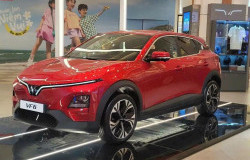 >VinFast VF 6 Versi Setir Kanan Meluncur Perdana di Indonesia, Dibanderol Mulai Rp396 Jutaan